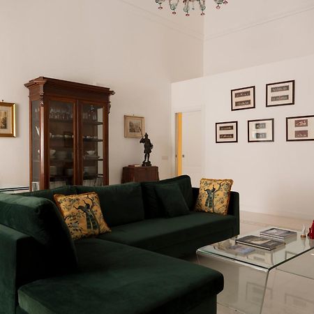 A.Ri.El Luxury Apartment Napoli Exterior foto